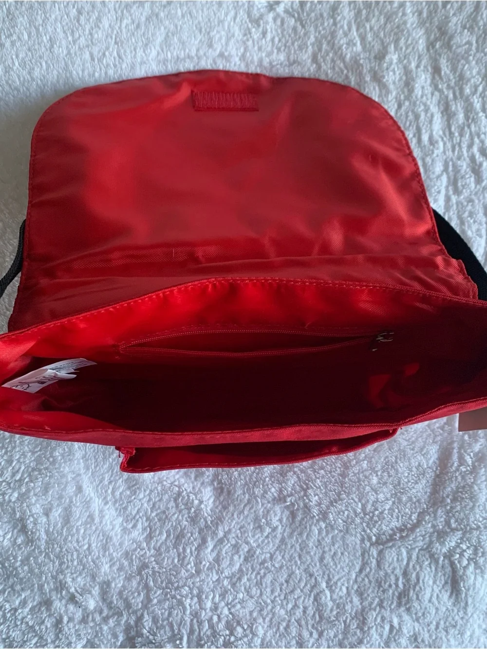 Vintage Sanrio Hello Kitty Messenger Crossbody Bag (2011 FAB Starpoint) Red